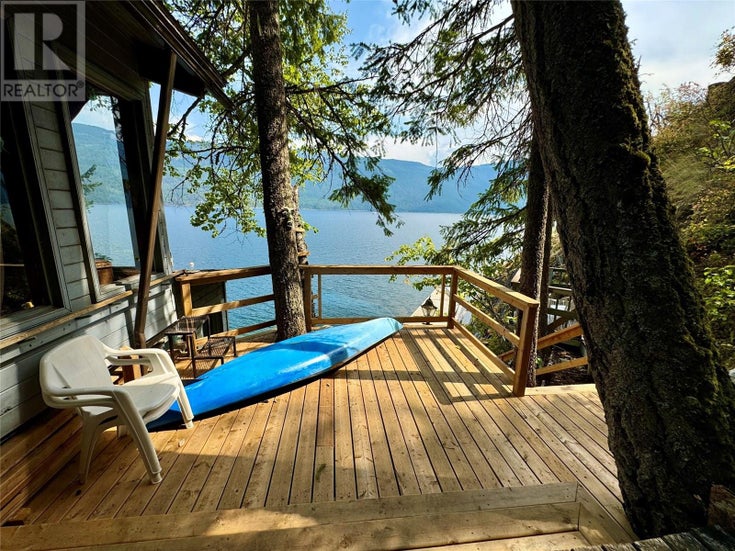 8 Aline Hills Lake - Shuswap Lake House for Sale, 4 Bedrooms (10338019)