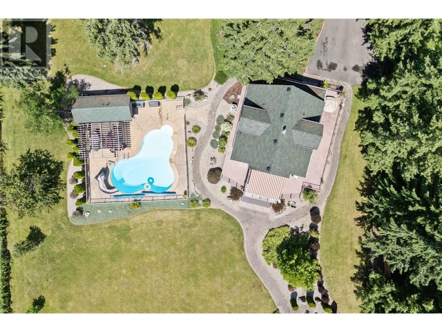 33 Old Town Road - Sicamous House for Sale, 4 Bedrooms (10357165)