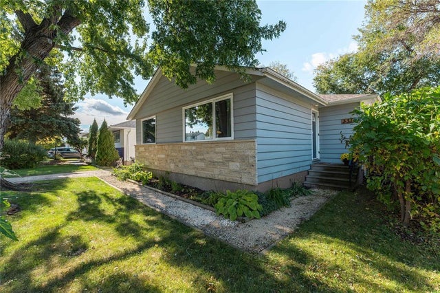 331 Hillary Bay - Winnipeg House for sale, 3 Bedrooms (202424018)