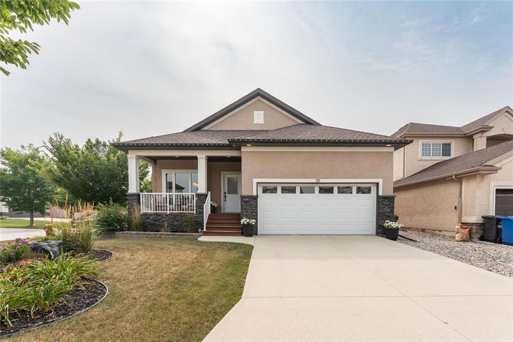 79 Stellarton Crescent - Winnipeg House for Sale, 4 Bedrooms (202519349)