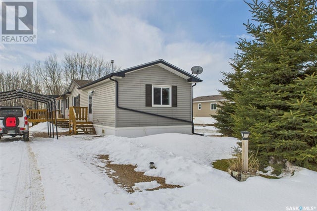805 2nd AVENUE E - Shellbrook Mobile Home for Sale, 3 Bedrooms (SK000627)