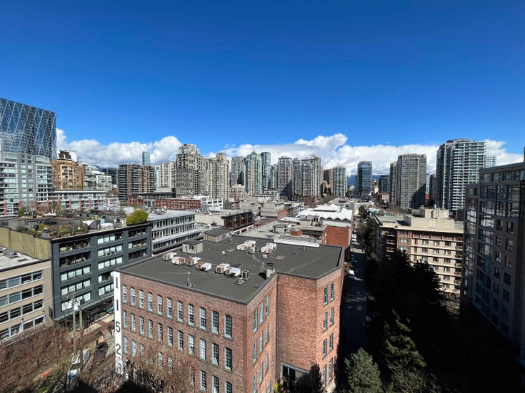 1304 283 Davie Street - Yaletown Apartment/Condo, 2 Bedrooms (R2679114)