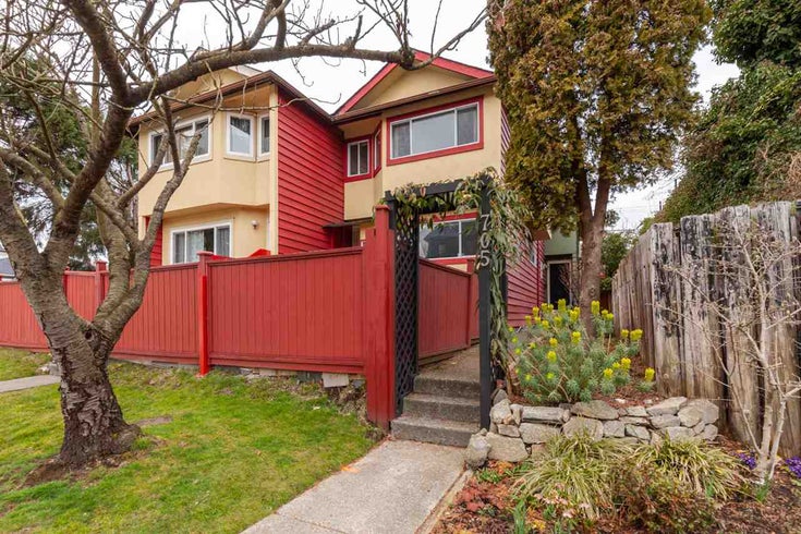 705 Union Street - Strathcona Townhouse, 2 Bedrooms (R2349495)