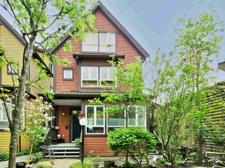 1057 E Pender Street - Strathcona Townhouse, 3 Bedrooms (R2133679)