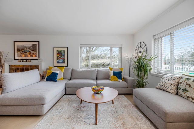 201 - 1595 W 14 Avenue - Fairview VW Apartment/Condo for Sale, 2 Bedrooms (R2985400)