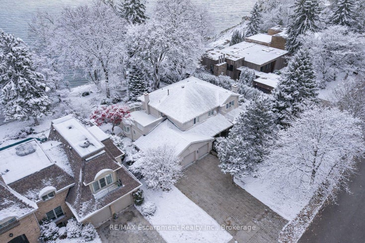 2372 Carrington Place - 1006 - FD Ford Detached for Sale, 4 + 1 Bedrooms (W12529158)