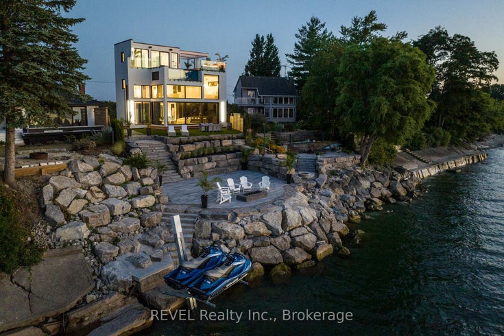 6 Firelane 11a Street - 102 - Lakeshore Detached for Sale, 2 Bedrooms (X12225948)
