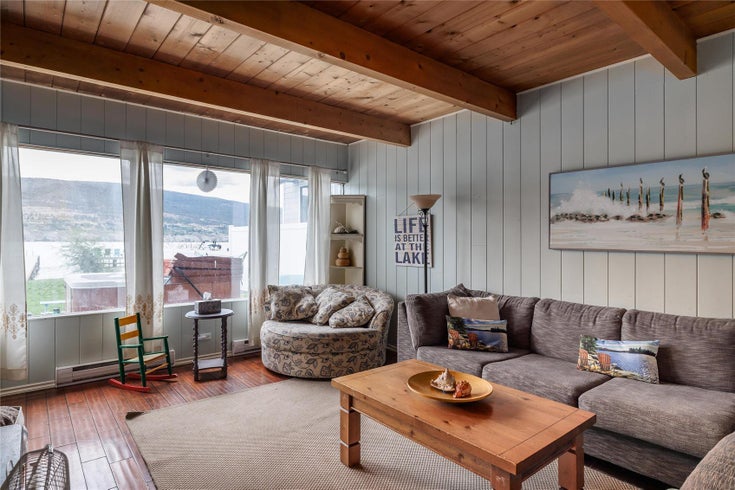 7205 Nixon Road - Summerland Single Family, 4 Bedrooms (10281983)