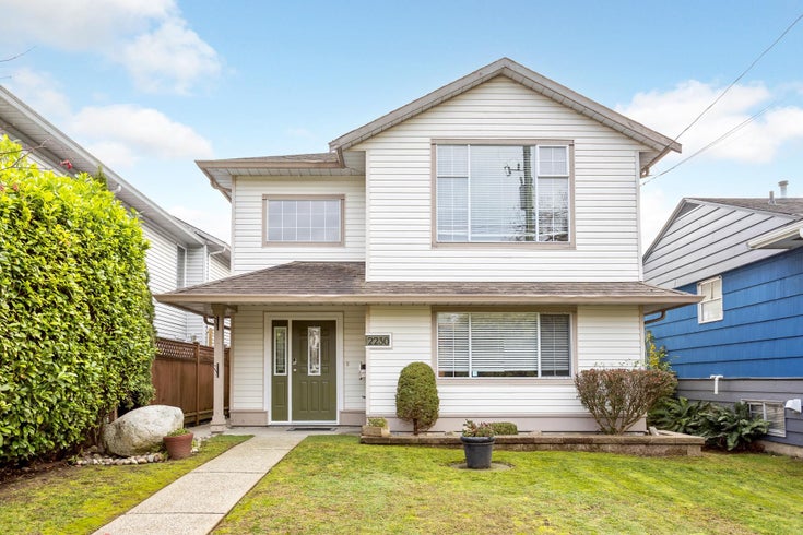 2230 Hawthorne Avenue - Central Pt Coquitlam Single Family Residence for Sale, 5 Bedrooms (R3033327)
