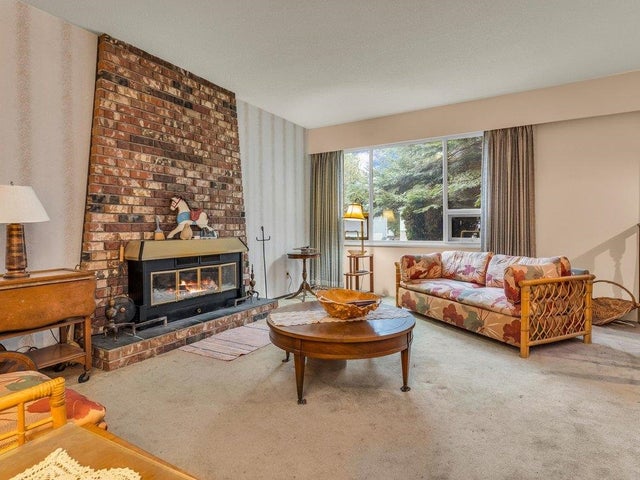477 55 Street - Pebble Hill Single Family Residence for Sale, 5 Bedrooms (R3011304)