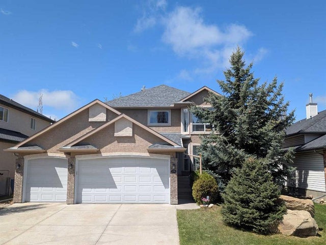 206 Elmont Bay SW - Springbank Hill Detached, 3 Bedrooms (A2223606)