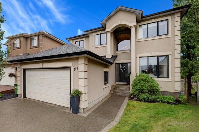 218 Simcrest Heights SW - Signal Hill Detached, 4 Bedrooms (A2239309)