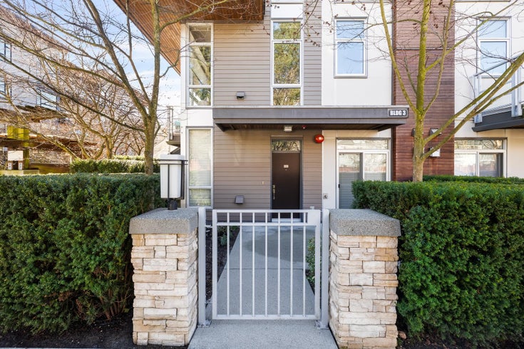121 - 735 W 15th Street - Mosquito Creek Apartment/Condo for Sale, 2 Bedrooms (R2978538)