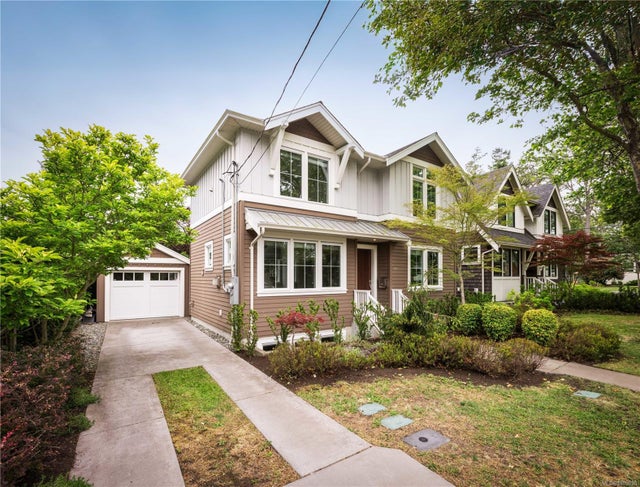 2165 Beaverbrooke St - OB South Oak Bay Single Family Residence for Sale, 3 Bedrooms (1005090)