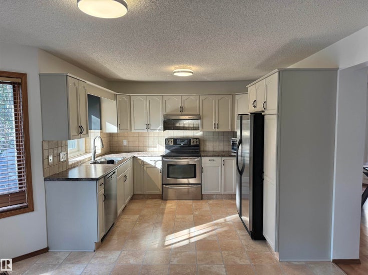 51 ALDERWOOD BLVD - Akinsdale Detached Single Family for Sale, 4 Bedrooms (E4451386)