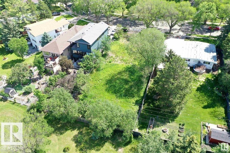 10B Grosvenor BV - Grandin Vacant Lot/Land for Sale(E4459956)