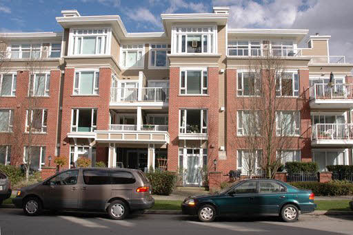 307 2628 Yew Street - Kitsilano Apartment/Condo, 2 Bedrooms (V579399)