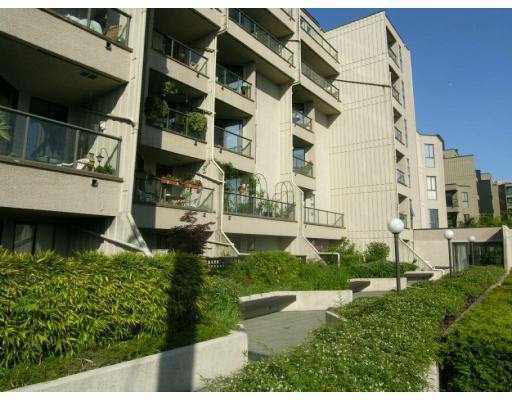 102 1080 Pacific Street - West End VW Apartment/Condo, 1 Bedroom (V729859)