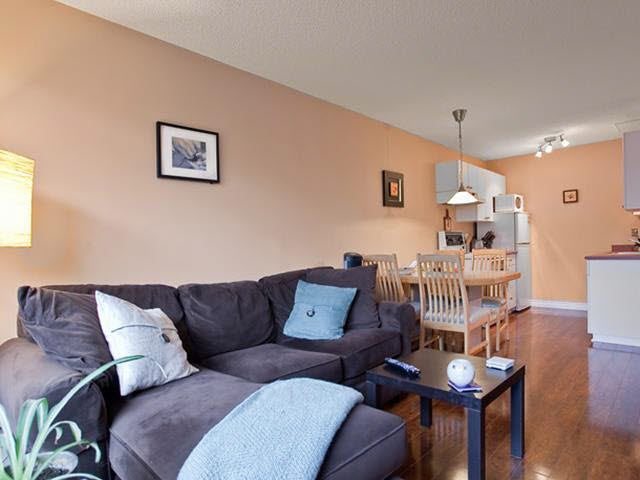 109 2033 W 7th Avenue - Kitsilano Apartment/Condo, 2 Bedrooms (V891670)