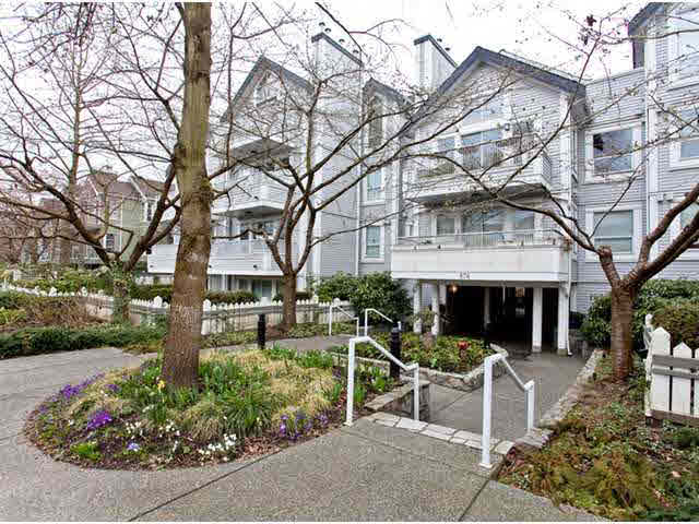 101 876 W 14th Avenue - Fairview VW Apartment/Condo, 2 Bedrooms (V920258)