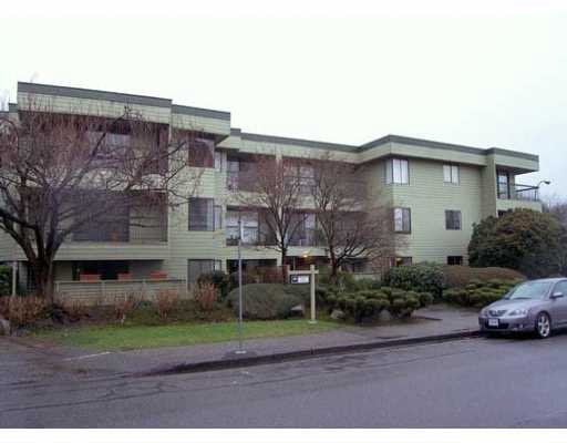 201 1790 W 10th Avenue - Fairview VW Apartment/Condo, 2 Bedrooms (V588892)