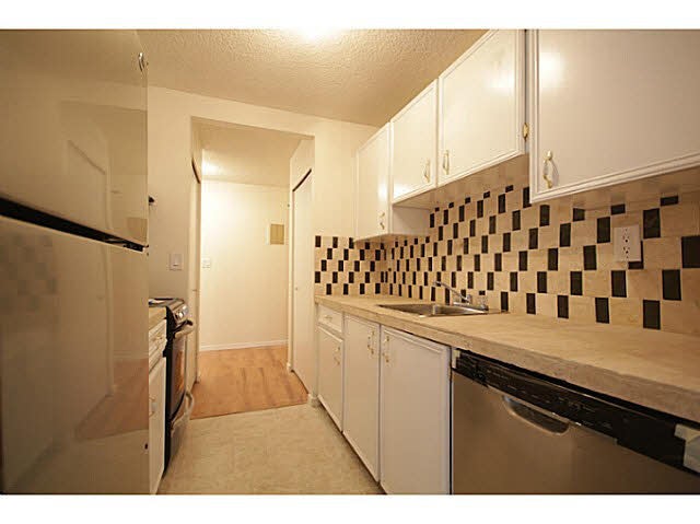 702 9541 Erickson Drive - Sullivan Heights Apartment/Condo, 1 Bedroom (V1036246)