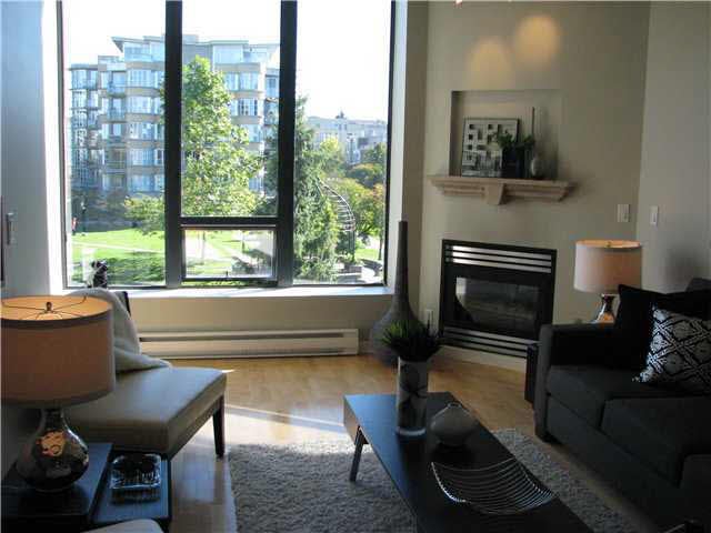 414 2228 Marstrand Avenue - Kitsilano Apartment/Condo, 1 Bedroom (V1029531)