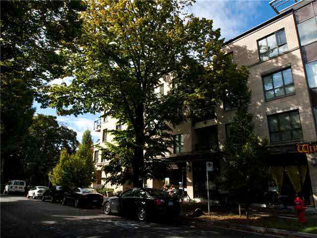 305 2015 Trafalgar Street - Kitsilano Apartment/Condo, 2 Bedrooms (V848568)