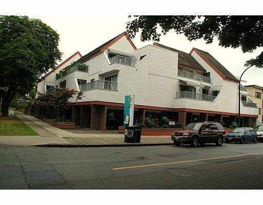 203 5920 East Boulevard - Kerrisdale Apartment/Condo, 2 Bedrooms (V734403)