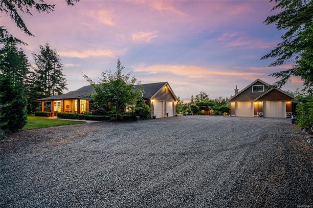 905 Rivers Edge Dr - PQ Nanoose Single Family Residence for Sale, 4 Bedrooms (996441)