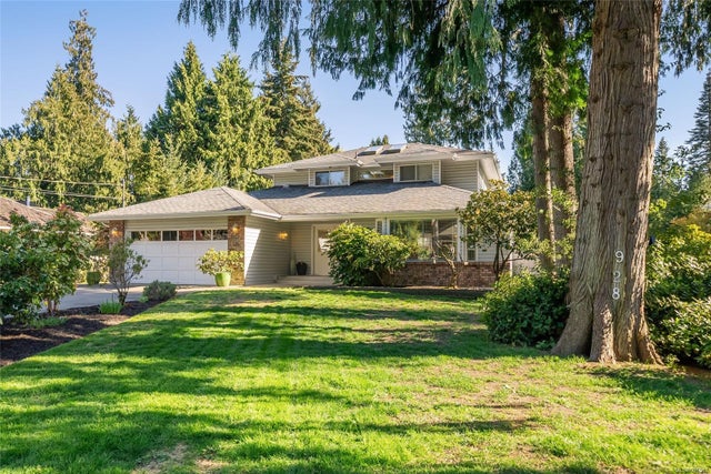 928 Ballenas Rd - PQ Parksville Single Family Residence for Sale, 4 Bedrooms (996507)