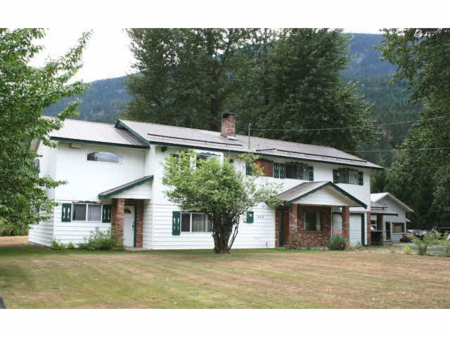 884 Erickson Road - Pemberton Meadows House with Acreage(V1139385)