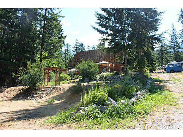 9661 Devine Street - Devine House with Acreage(V1127148)