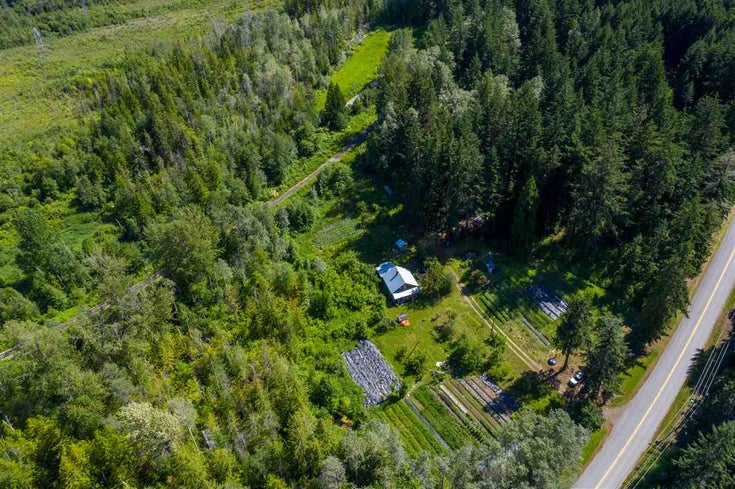 9472 PEMBERTON PORTAGE ROAD - Birken House with Acreage, 1 Bedroom (R2473060)