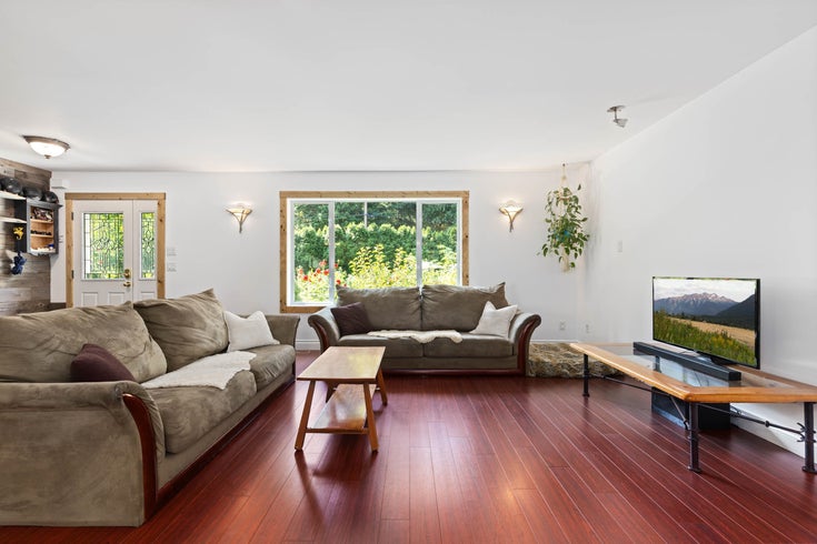 2931 STANLEY ROAD - Birken Single Family Residence, 3 Bedrooms (R2914050)