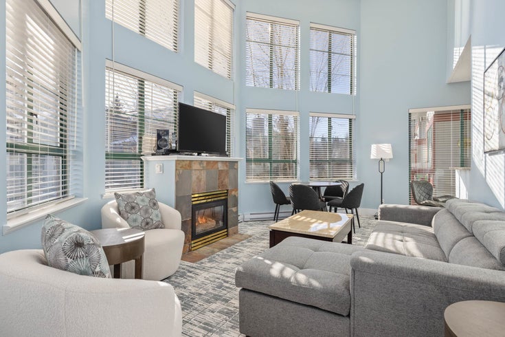 325 4368 MAIN STREET - Whistler Village Apartment/Condo, 1 Bedroom (R2968437)