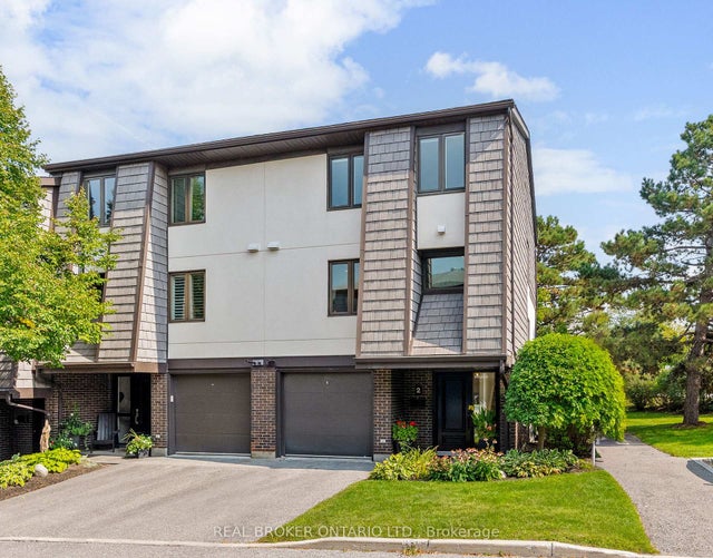 2 - 655 Richmond Road - 5101 - Woodroffe Condo Townhouse for Sale, 3 Bedrooms (X12397692)