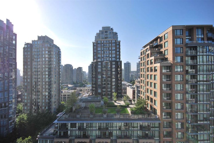 #1607 - 1055 Richards Street - Downtown VW Apartment/Condo, 1 Bedroom (R2183020)