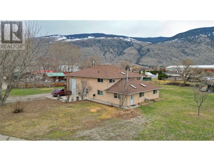 2061 Main Street - Cawston House for Sale, 3 Bedrooms (10338762)