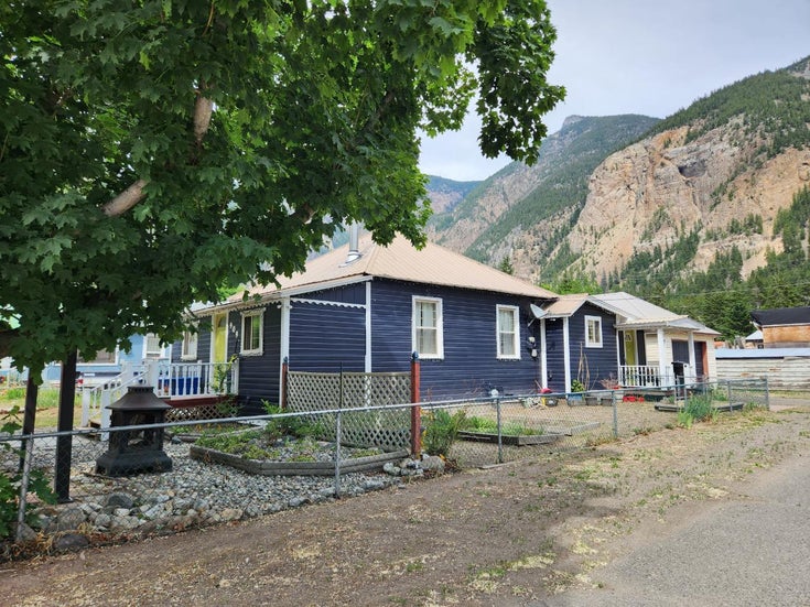 909 Ellis Ave - Hedley Single Family, 2 Bedrooms (197712)