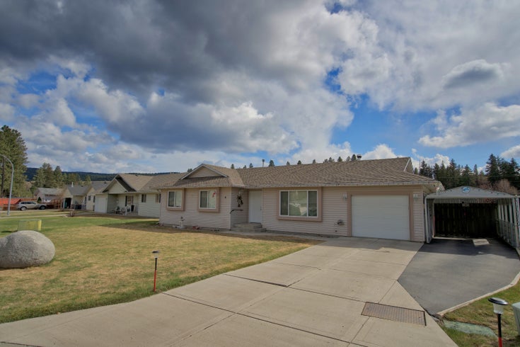 8 Eagle Crescent - Princeton Single Family, 3 Bedrooms (198765)