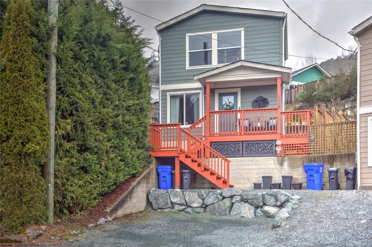175 Gravelle Pl - Du Lake Cowichan Single Family Residence for Sale, 3 Bedrooms (992993)