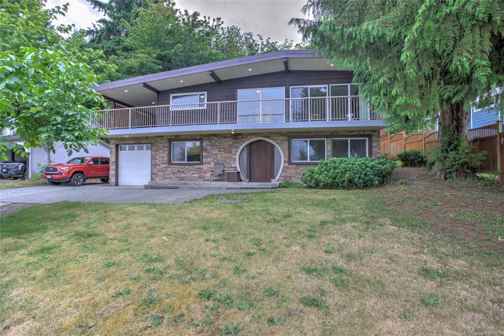 130 Arbutus Cres - Du Ladysmith Single Family Residence for Sale, 5 Bedrooms (1004954)