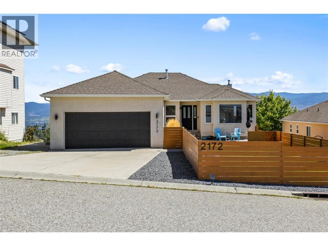 2172 Sunview Drive - West Kelowna House for Sale, 4 Bedrooms (10359076)