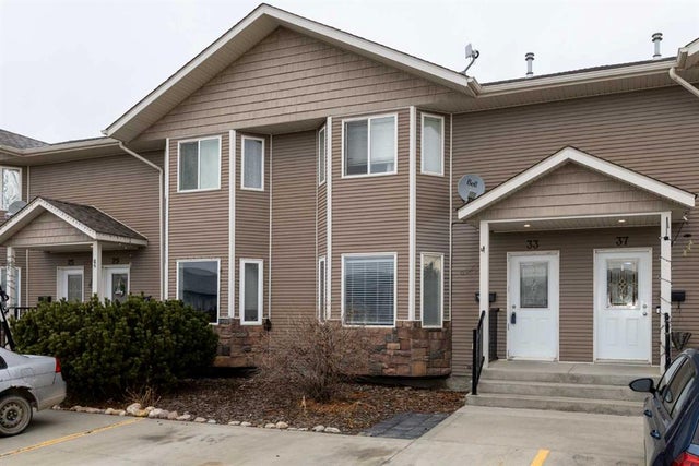 33 Winston Place  - Harvest Meadows Row/Townhouse, 3 Bedrooms (A2179234)