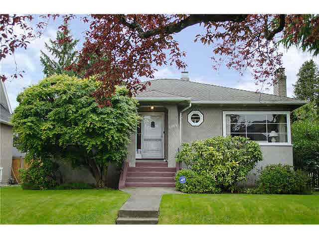 2664 W 22nd Avenue - Arbutus House/Single Family, 3 Bedrooms (V962402)