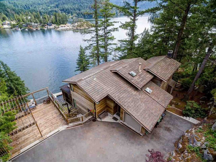 1660 Roxbury Place - Deep Cove House/Single Family, 4 Bedrooms (R2435124)