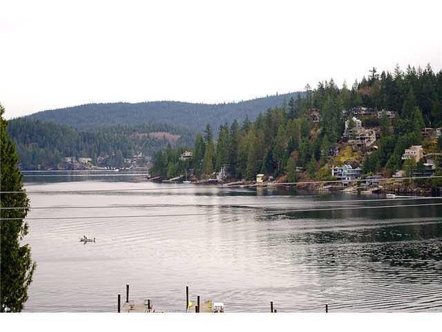 2589 Panorama Drive - Deep Cove House/Single Family, 2 Bedrooms (V878705)