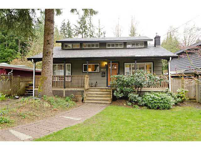 4457 Cove Cliff Road - Deep Cove House/Single Family, 3 Bedrooms (V944533)