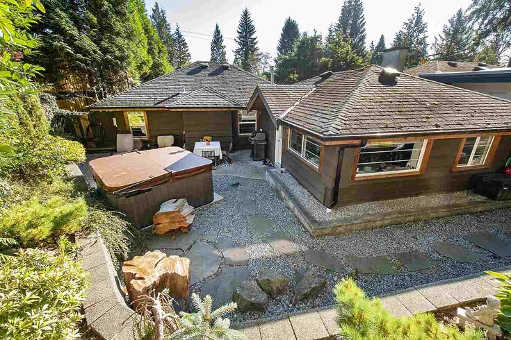 1763 Deep Cove Road - Deep Cove House/Single Family, 2 Bedrooms (R2508278)